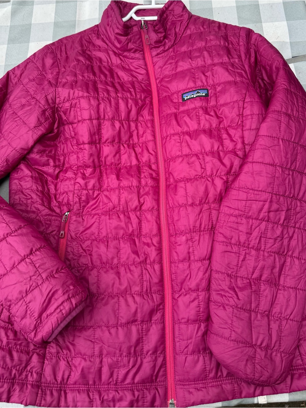 Patagonia women’s large nano puff jacket quilted pink berry lightweight